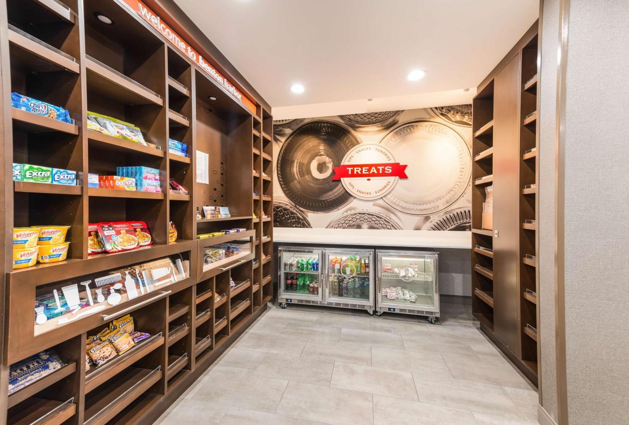 本顿港欢朋套房酒店 外观 照片